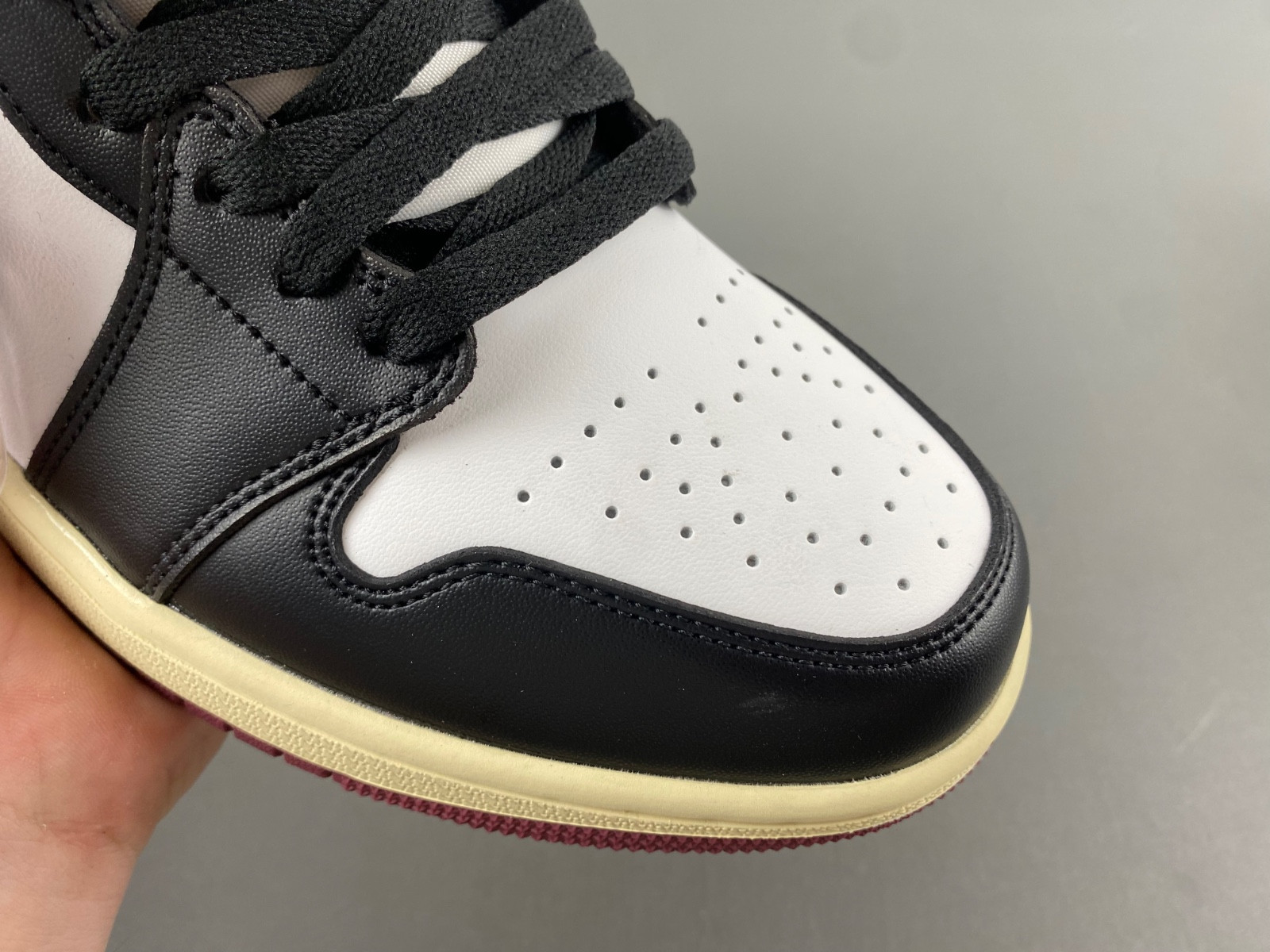 Air Jordan 1 Mid WMNS "Sail/Black/Active Pink" FQ7818-101