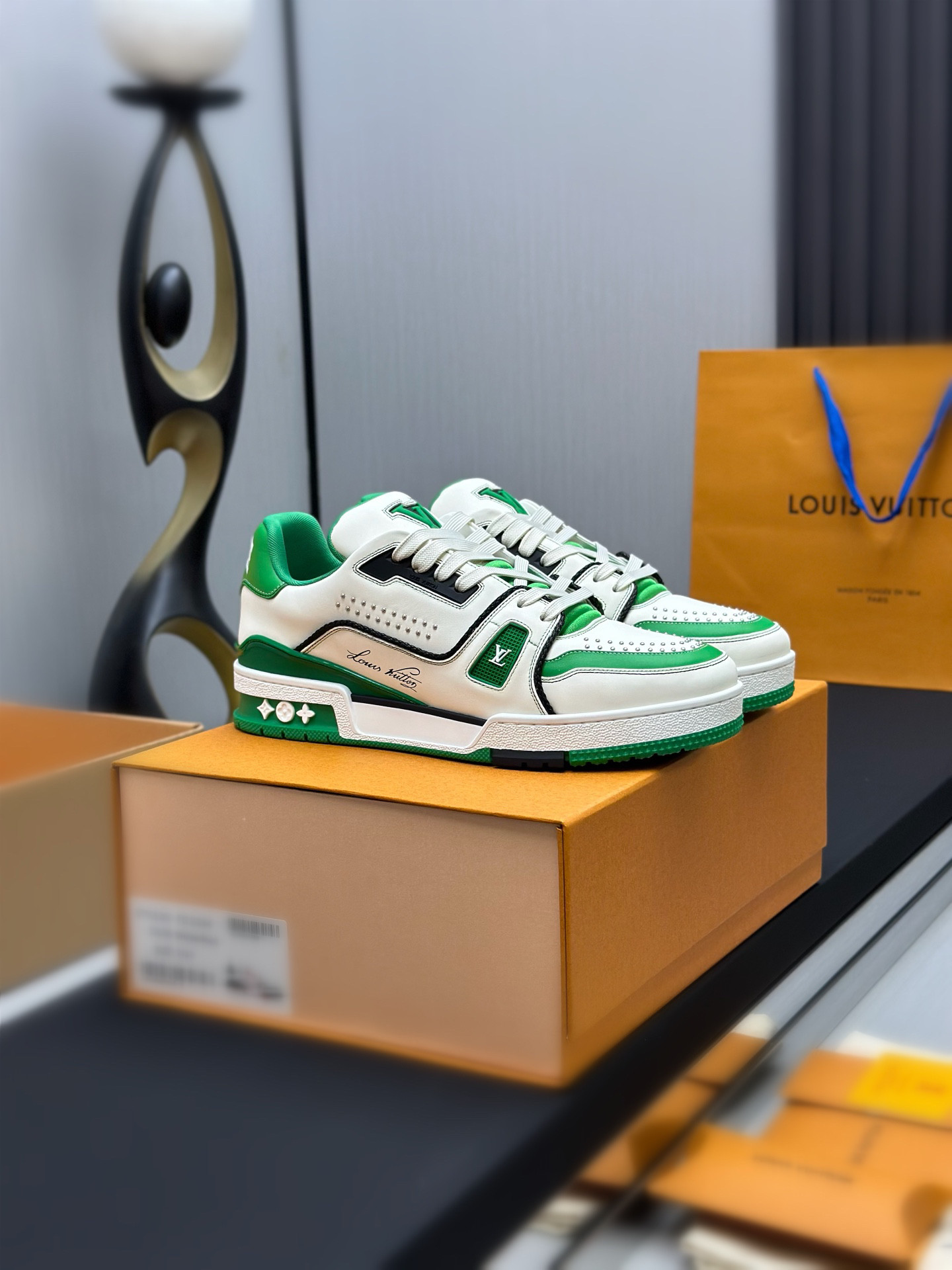 LVT SNEAKERS