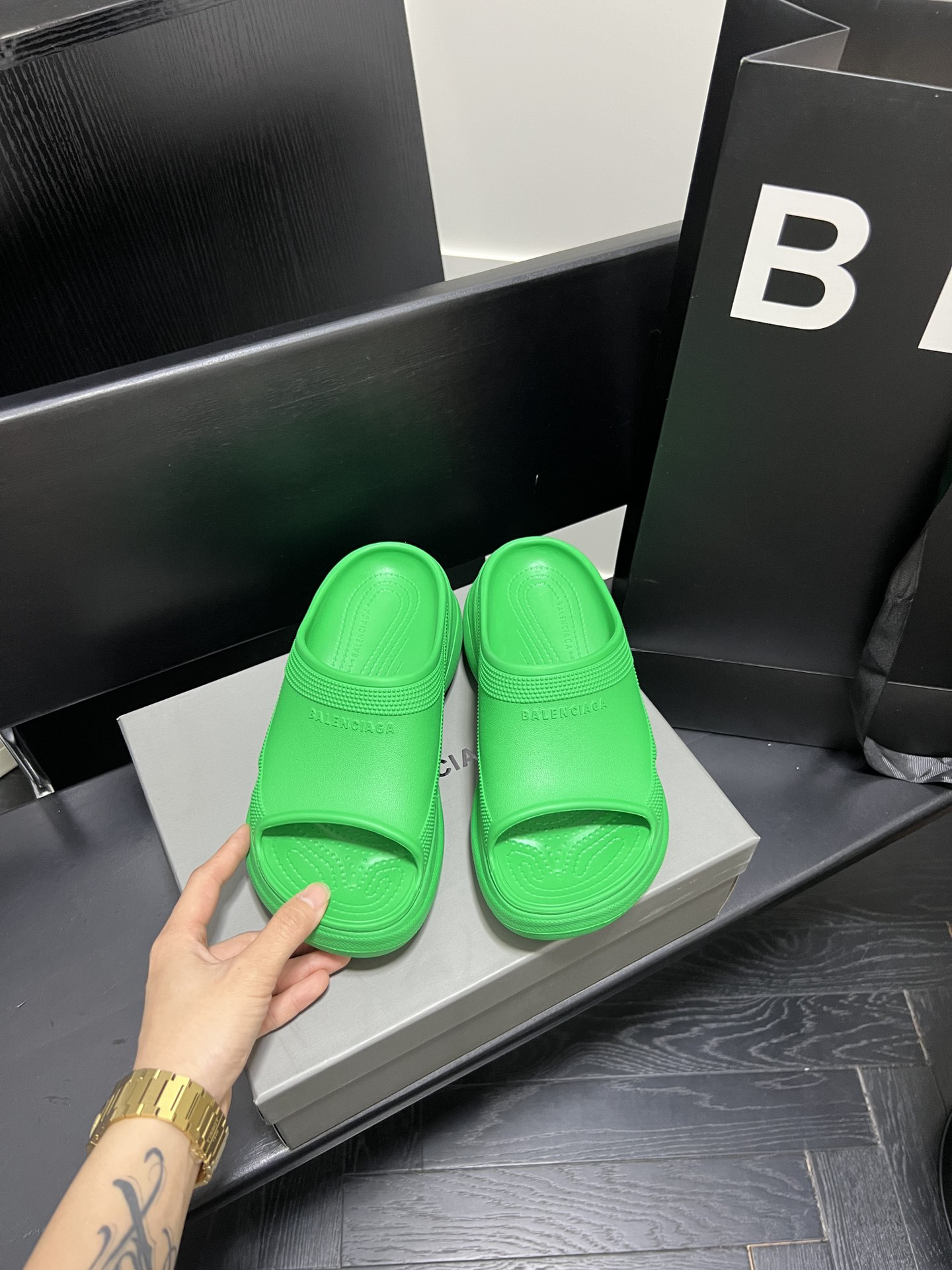 Balenciaga sLIDE