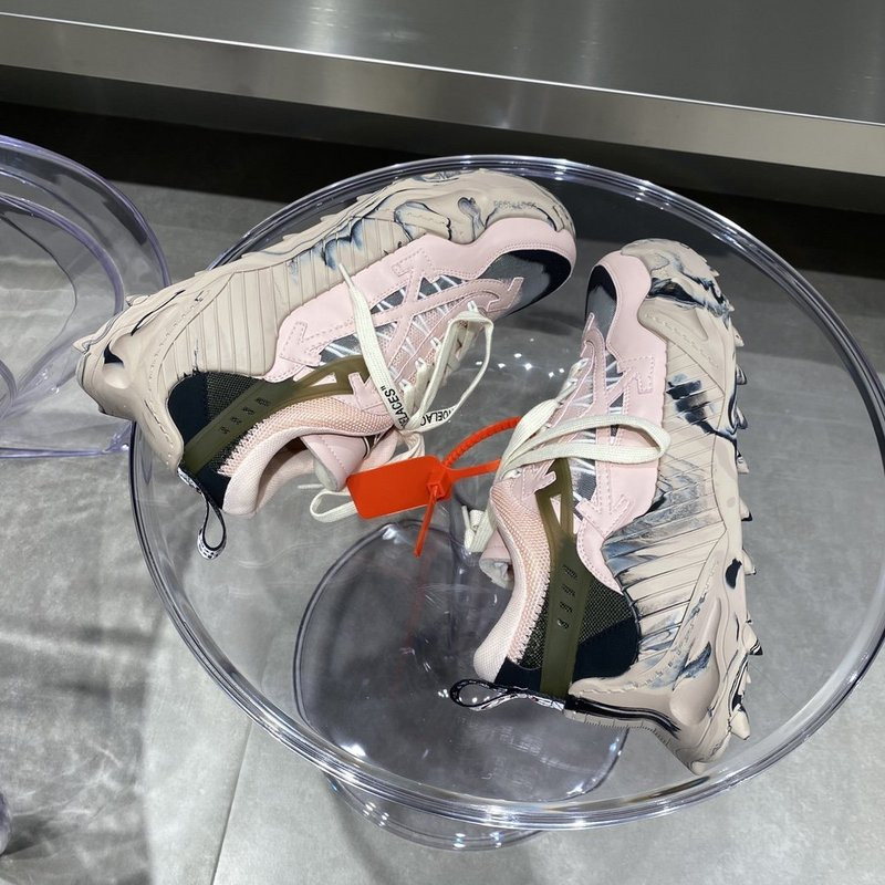 of c/o odsy-1000 sneaker