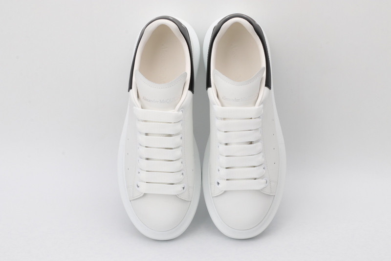 alexer mceen sneakers
