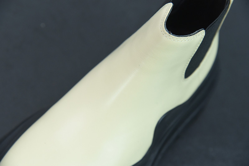 Bo*te*ga ve*ne*ta sneaker