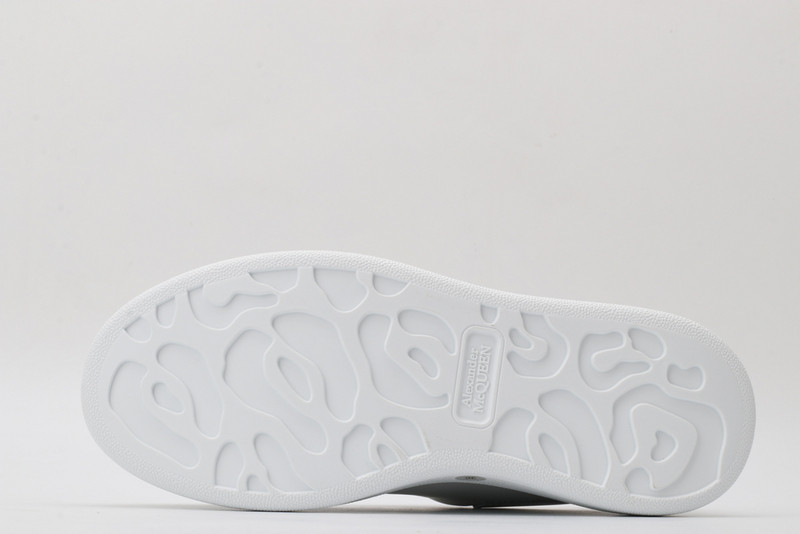 alexer mceen sneakers