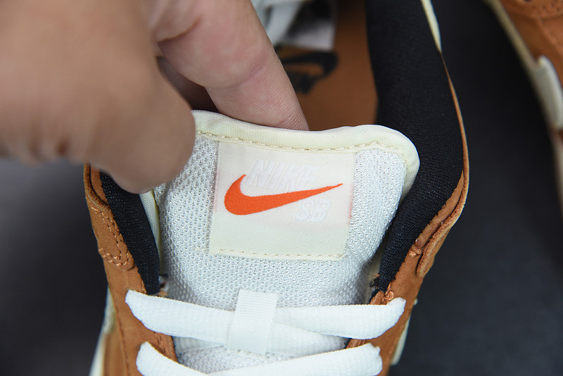 nike dunk low wheat white swhes dh1319-200