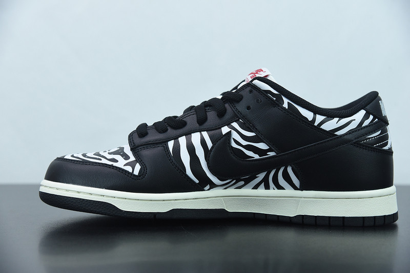 quartersnacks x nike dunk low sb 