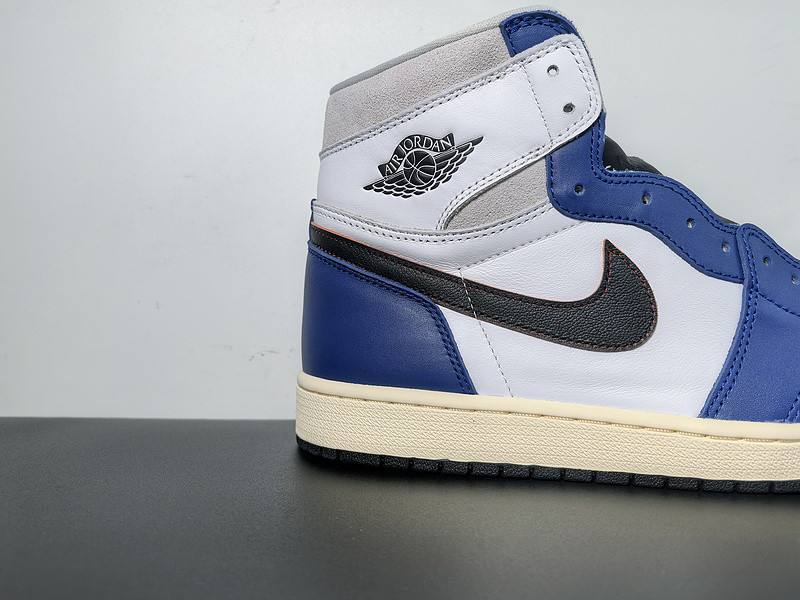 Air Jordan 1 High OG "White/Deep Royal Blue" DZ5485-100