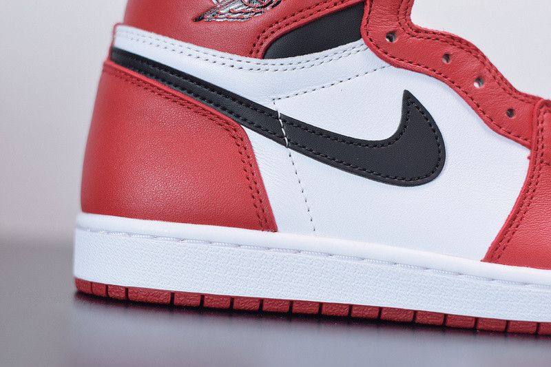 air jordan 1 retro high og "chicago" 2015 555088-101