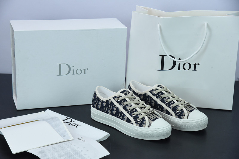 dio* x converse sneaker