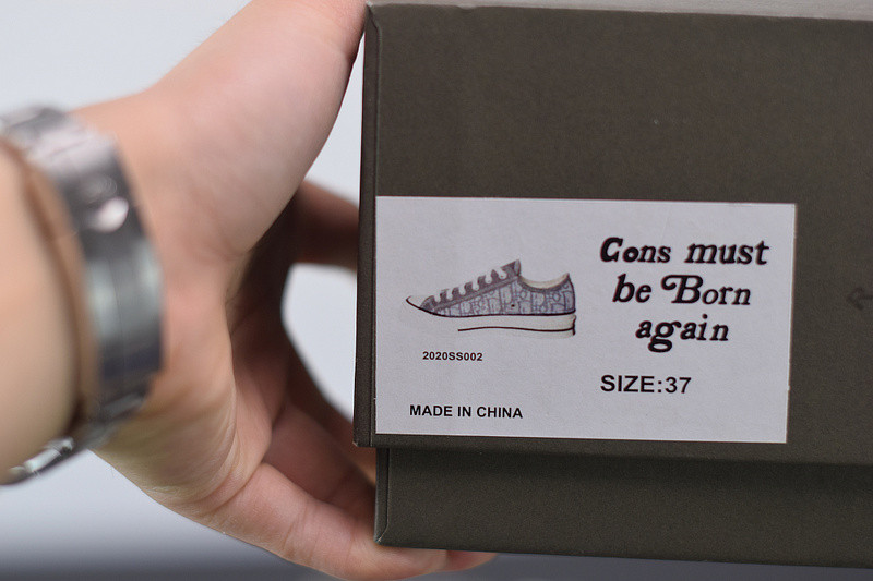 dio* x converse sneaker