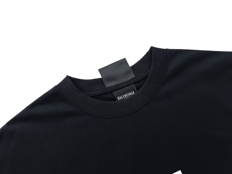 Ba*len*cia*ga clothes