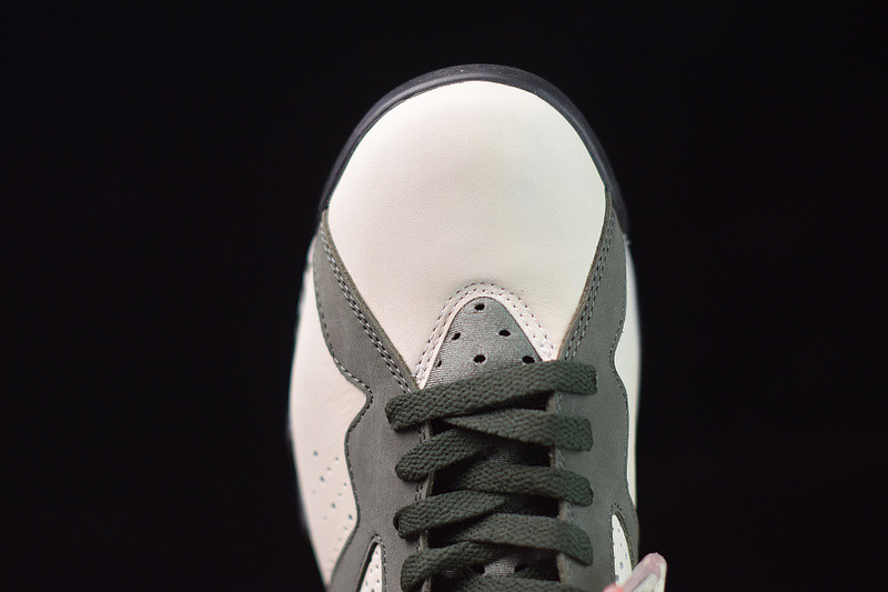 patta x air jordan 7 retro og sp “icicle” at3375-100