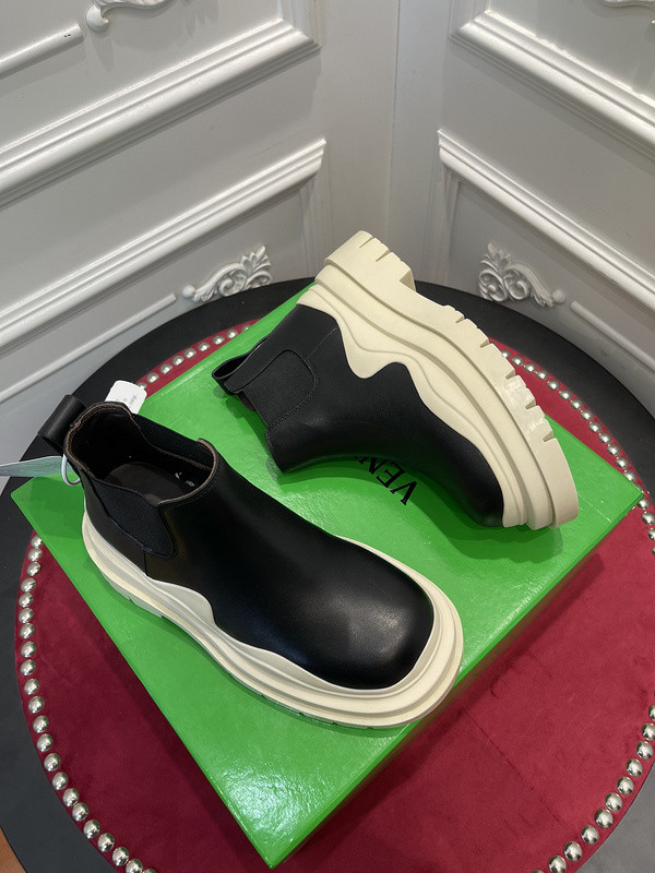 Bo*te*ga ve*ne*ta sneaker