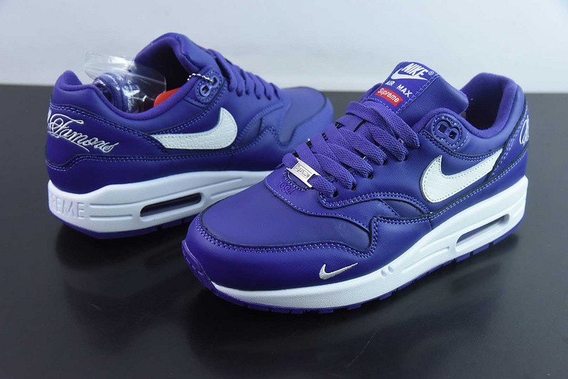 Nike x Supreme Air Max 1 