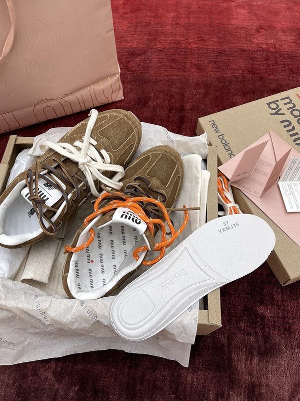 NEW BALANCE X MIUMIU SNEAKER