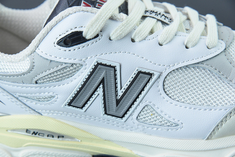 new balance sneaker