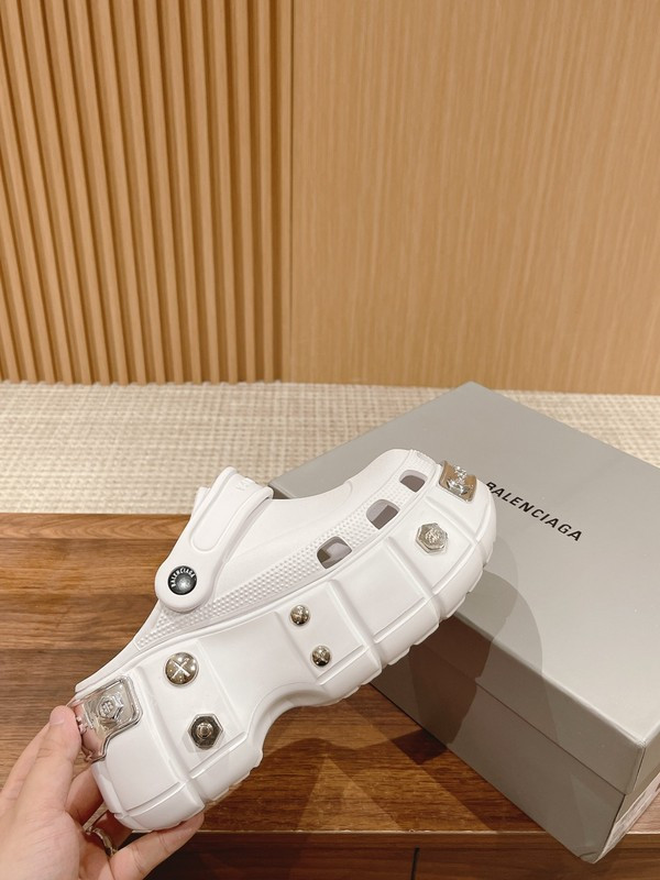 Cr*0*s x ba*len*cia*ga hardCr*0*s sandal