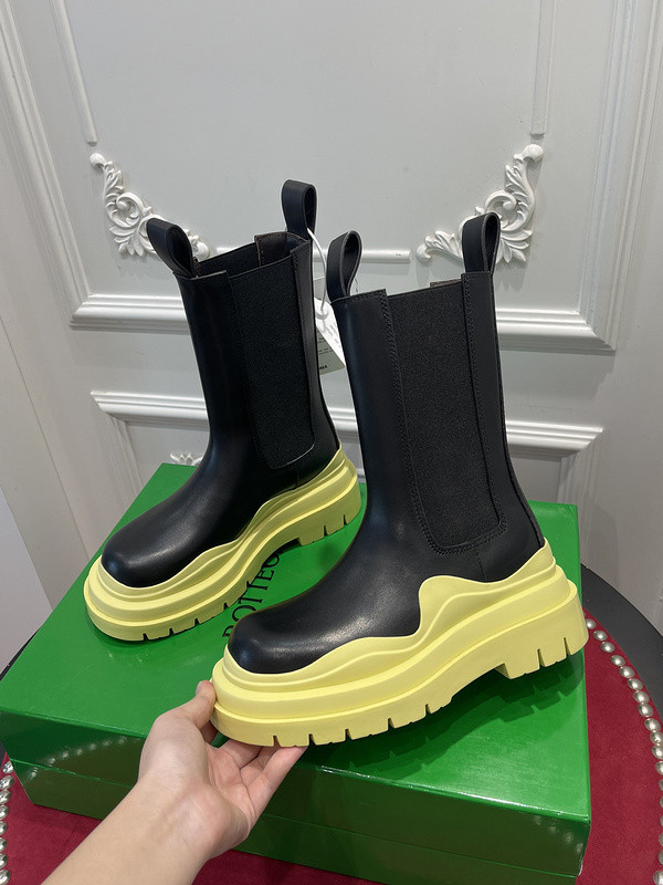 Bo*te*ga ve*ne*ta sneaker