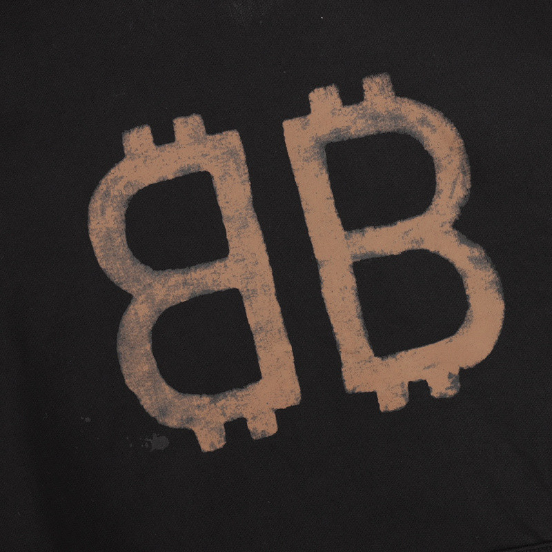 Ba*len*cia*ga clothes