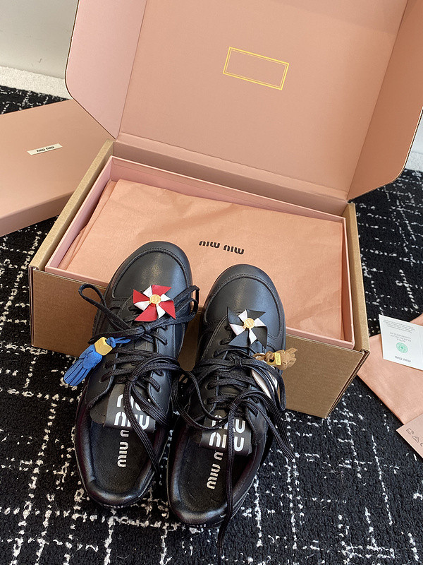 MIUMIU SNEAKER
