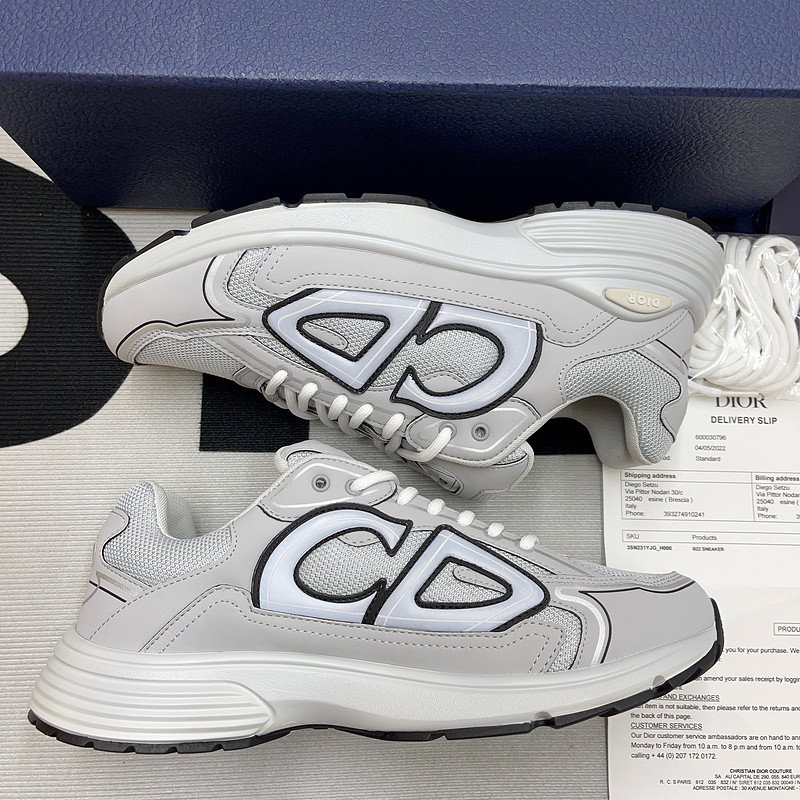 dio* sneaker