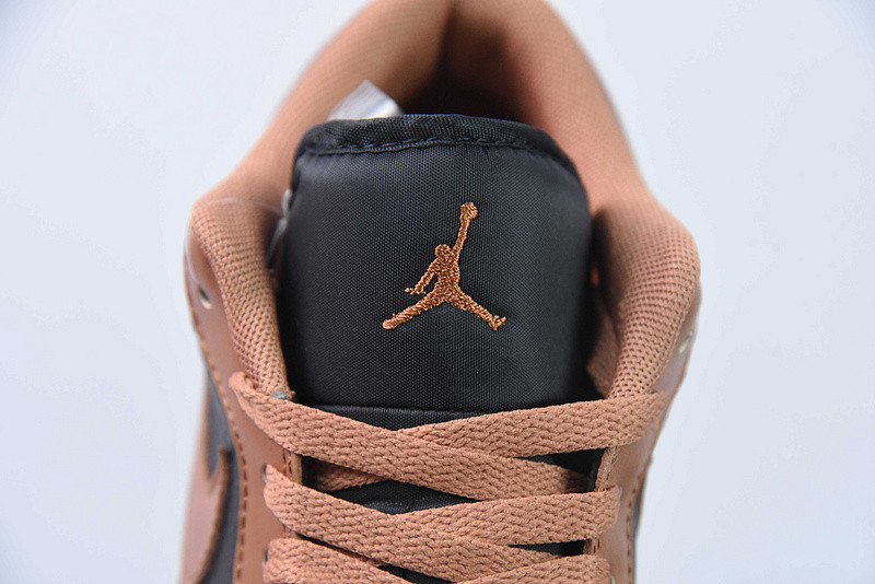 air jordan 1 low wmns "archaeo brown" dc0774-021