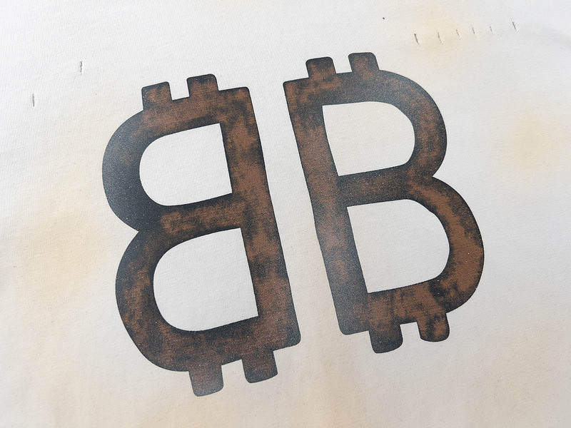 Ba*len*cia*ga clothes