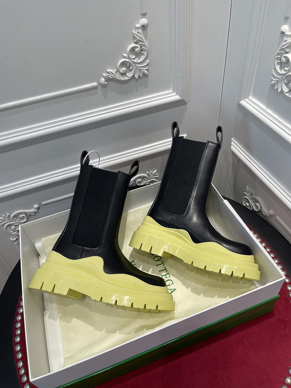 Bo*te*ga ve*ne*ta sneaker