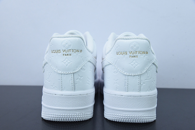 lvt x nike air force1
