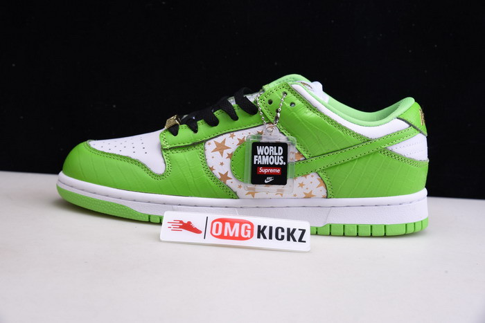 S*p*e x nike sb dunk low white/metallic gold-green dh3228-101